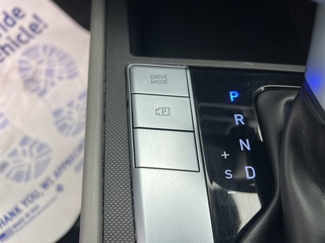 Used 2023 Hyundai Elantra SEL image 22