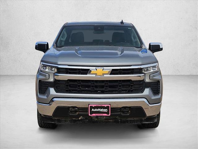 Used 2025 Chevrolet Silverado 1500 LT AWD/4WD image 2