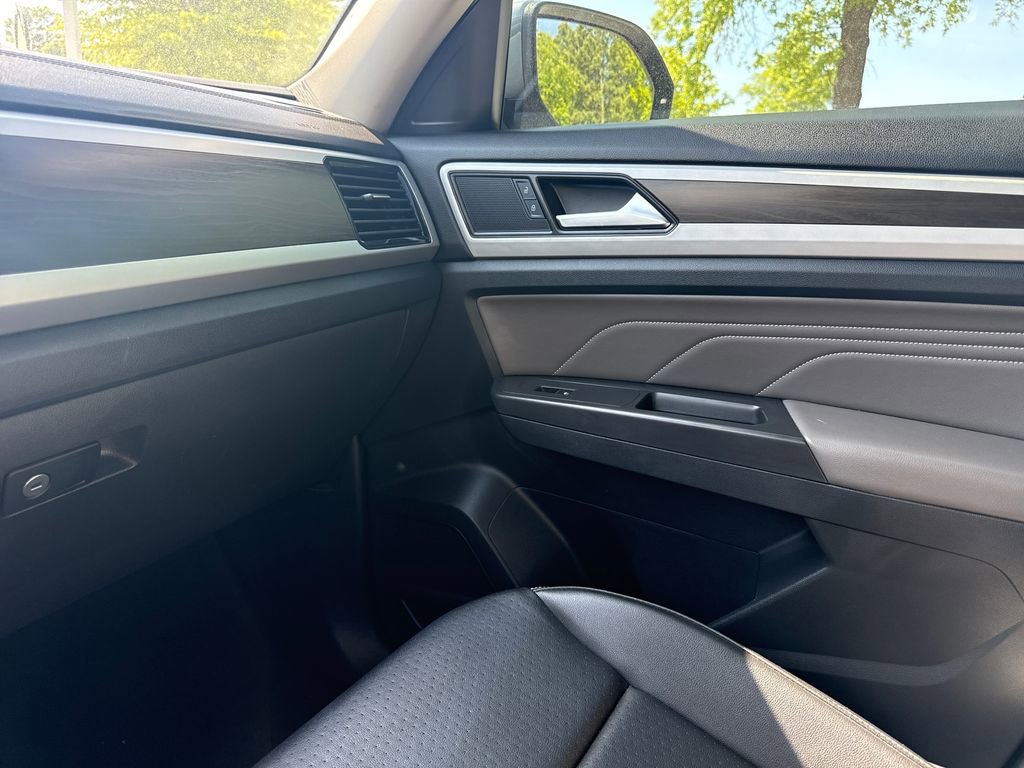 Used 2022 Volkswagen Atlas SE AWD/4WD image 32