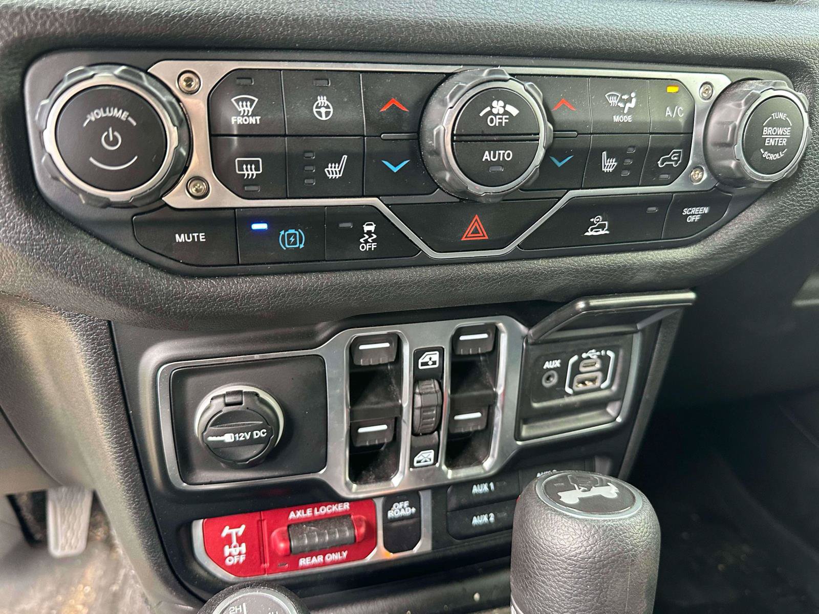 Used 2025 Jeep Wrangler Unlimited Sport S 4xe AWD/4WD image 24