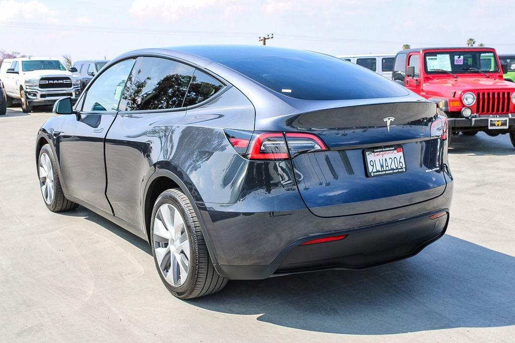 Used 2024 Tesla Model Y Long Range image 7