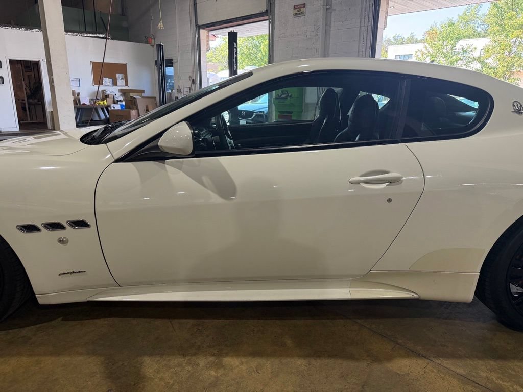 Used 2016 Maserati GranTurismo MC RWD image 12