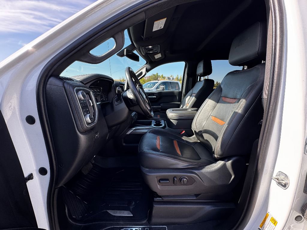Used 2020 GMC Sierra 1500 AT4 image 2