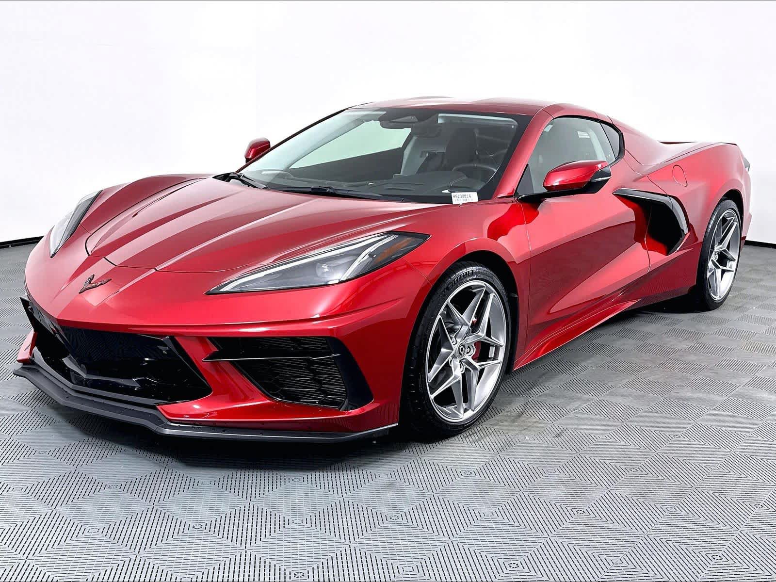 Used 2024 Chevrolet Corvette Stingray Premium Cpe w/ Battery Protection Package RWD image 1