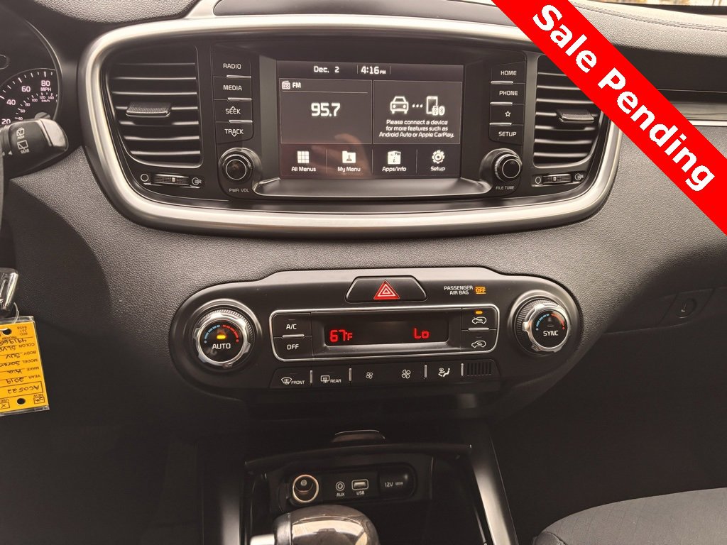 Used 2019 Kia Sorento LX image 22