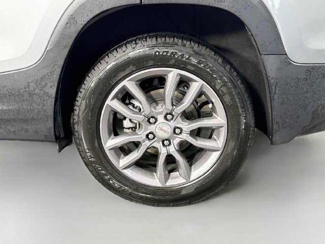 Used 2024 GMC Terrain SLT FWD image 36