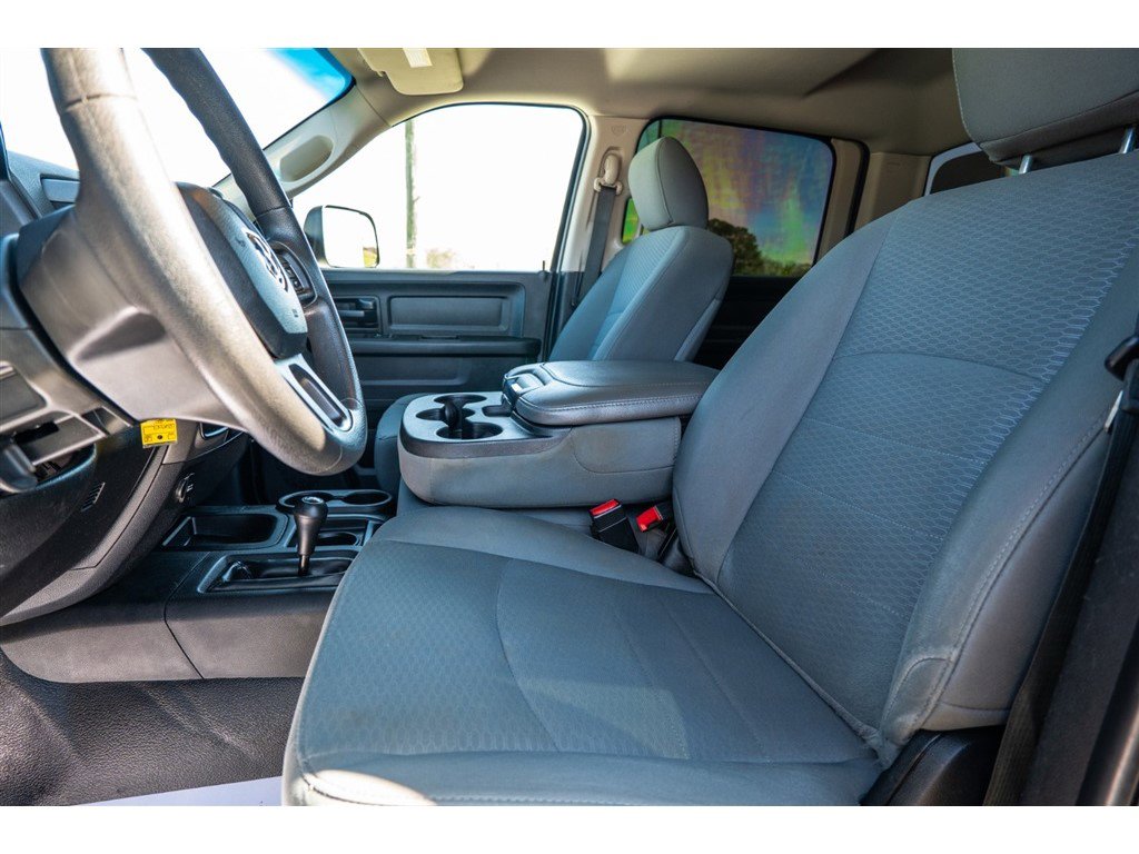 Used 2018 RAM 2500 Tradesman w/ Chrome Appearance Group image 18