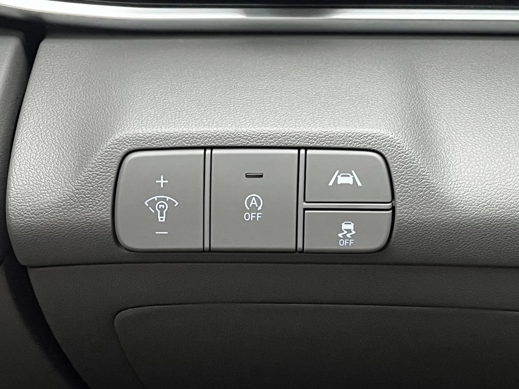 Used 2023 Hyundai Elantra SE FWD image 23