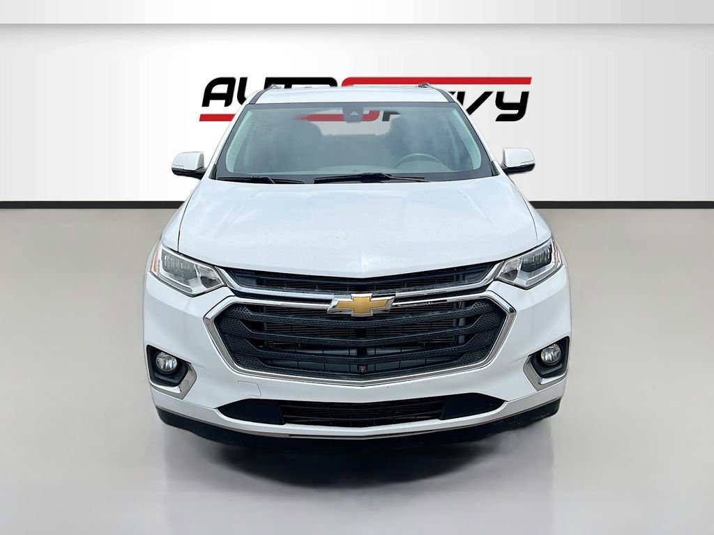 Used 2020 Chevrolet Traverse Premier FWD image 2