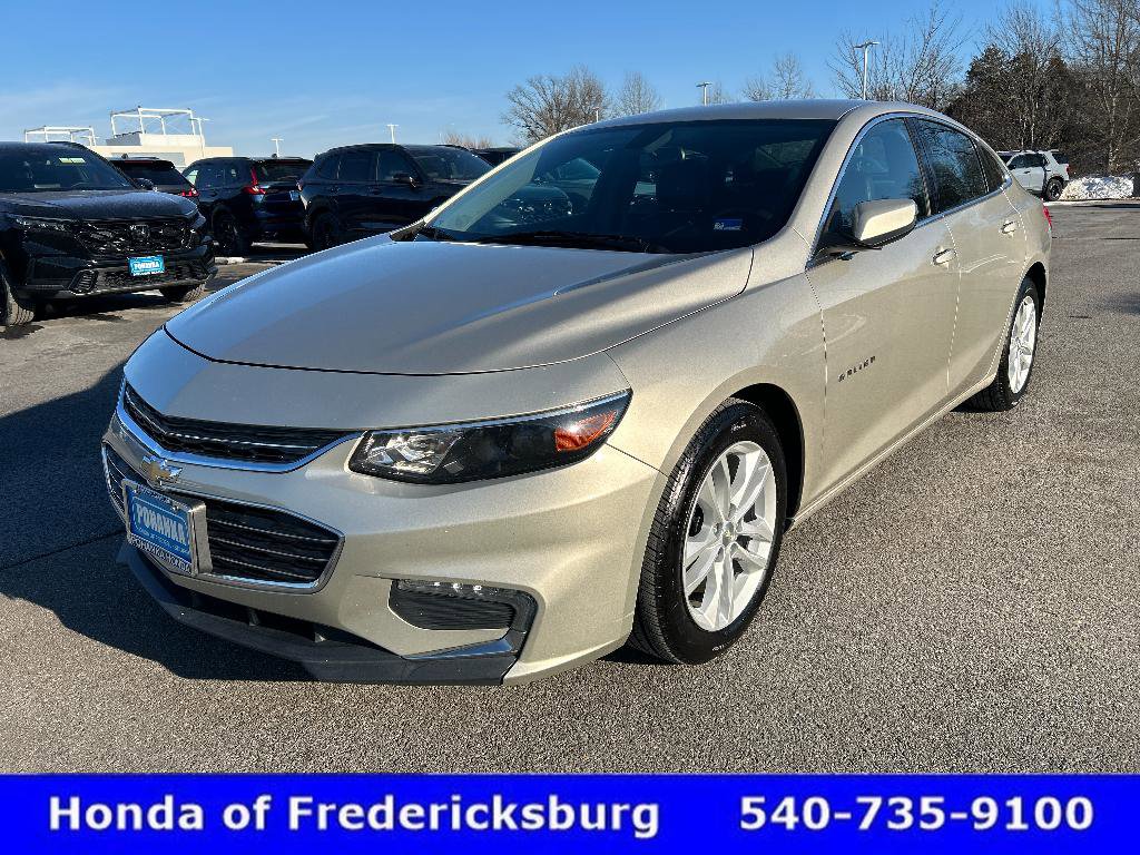 Used 2016 Chevrolet Malibu LT w/ Leather Package image 2