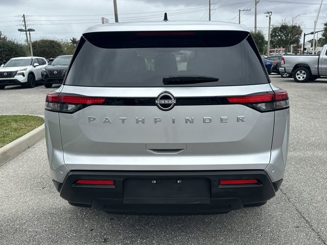 Used 2024 Nissan Pathfinder S image 7