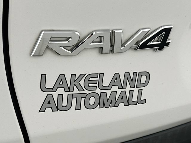 Used 2022 Toyota RAV4 XLE w/ Convenience Package FWD image 28