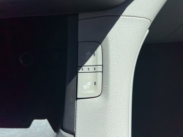 Used 2018 GMC Acadia SLT image 24