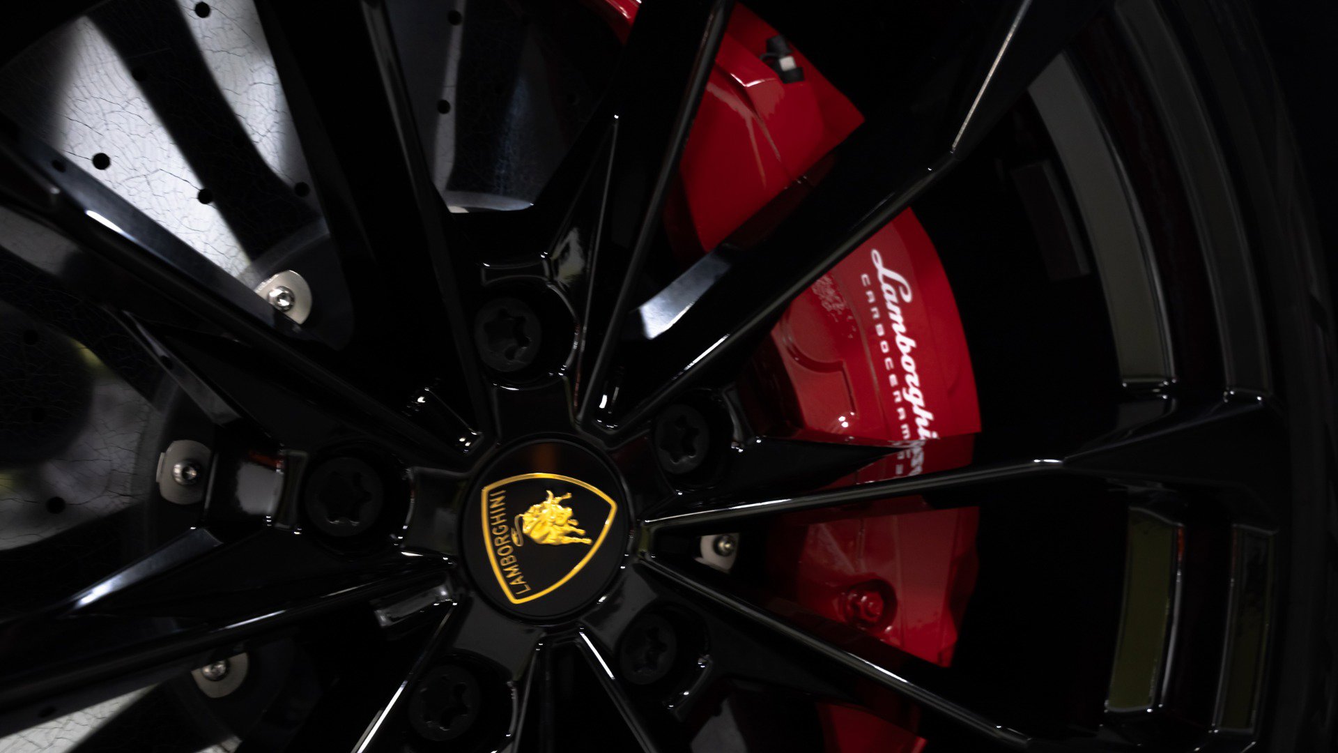 Used 2021 Lamborghini Urus image 22