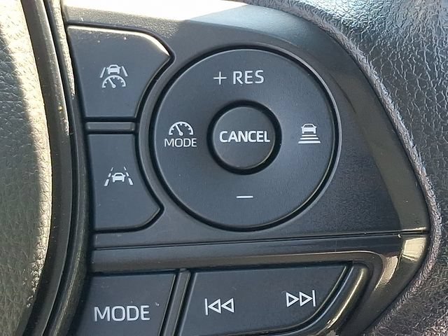 Used 2023 Toyota Corolla Cross L AWD/4WD image 22