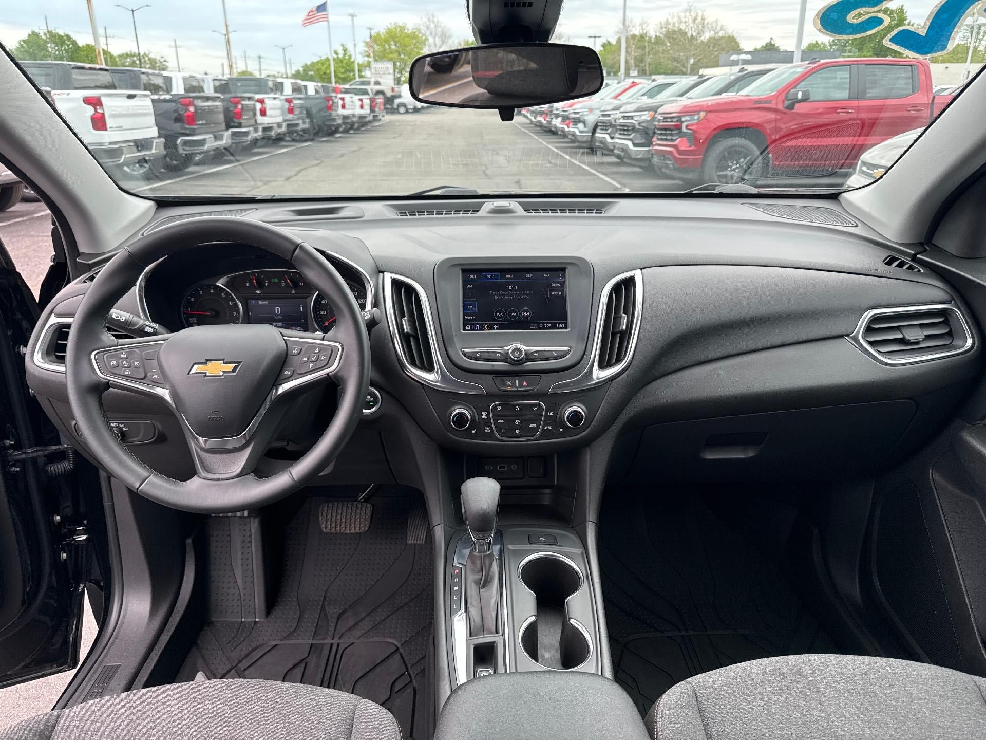 Used 2023 Chevrolet Equinox LT FWD image 13