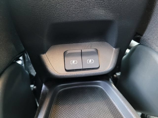 Certified 2025 Nissan Leaf S FWD image 13