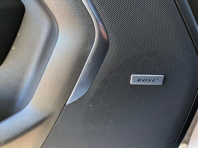 Used 2023 Chevrolet Suburban Premier image 15