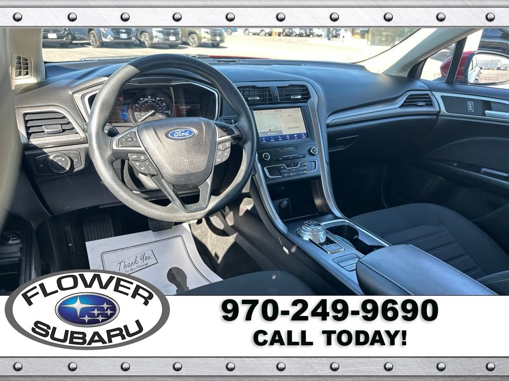 Used 2020 Ford Fusion SE FWD image 20