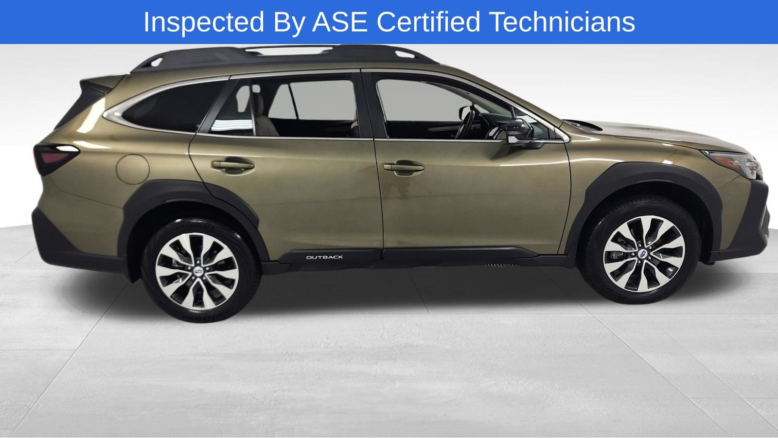 Certified 2024 Subaru Outback Limited AWD/4WD image 2