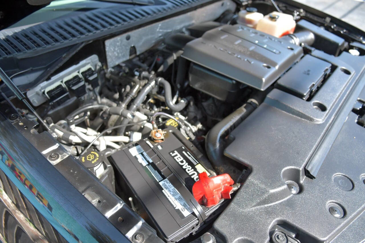 Used 2009 Lincoln Navigator L Base 4x2 4dr SUV image 23