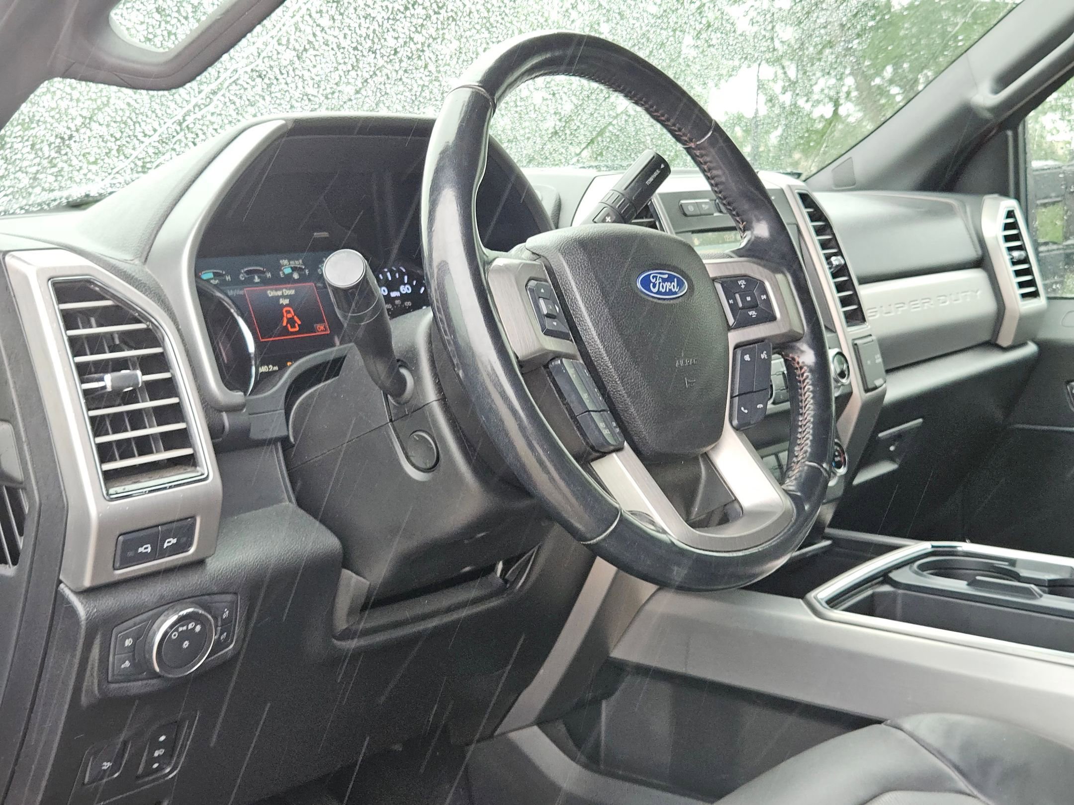 Used 2019 Ford F250 Platinum w/ FX4 Off-Road Package AWD/4WD image 10
