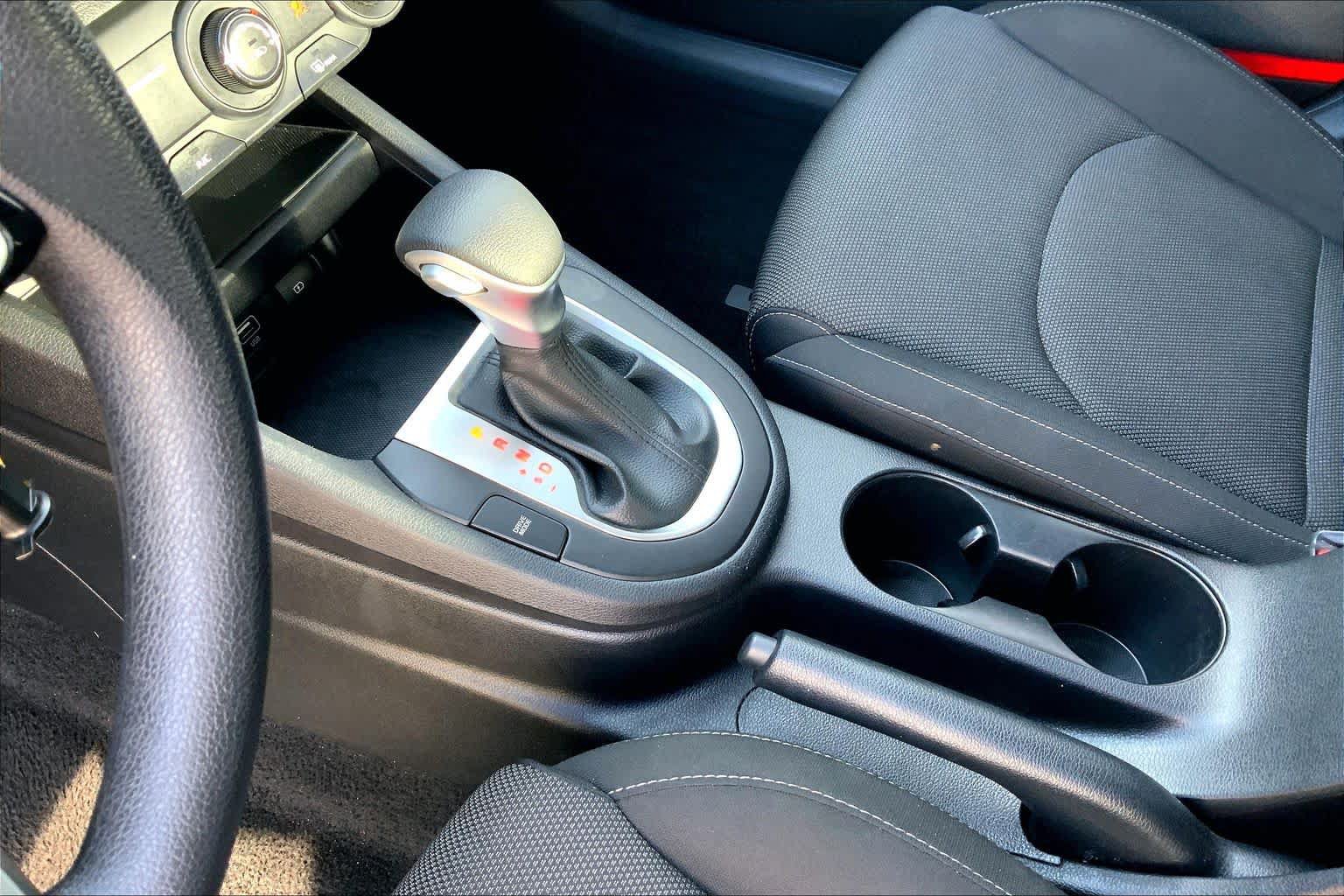 Used 2024 Kia Forte LXS FWD image 17