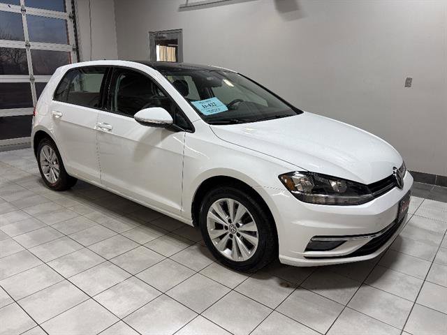Used 2019 Volkswagen Golf SE image 5