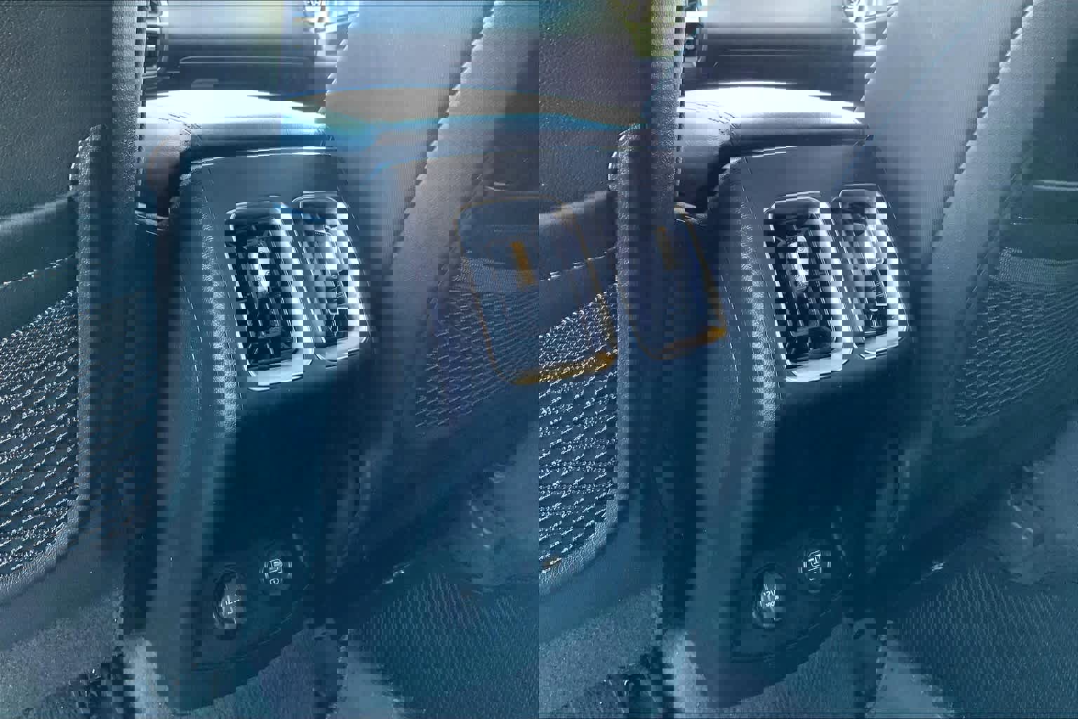 Used 2022 Kia Sorento LX AWD/4WD image 27