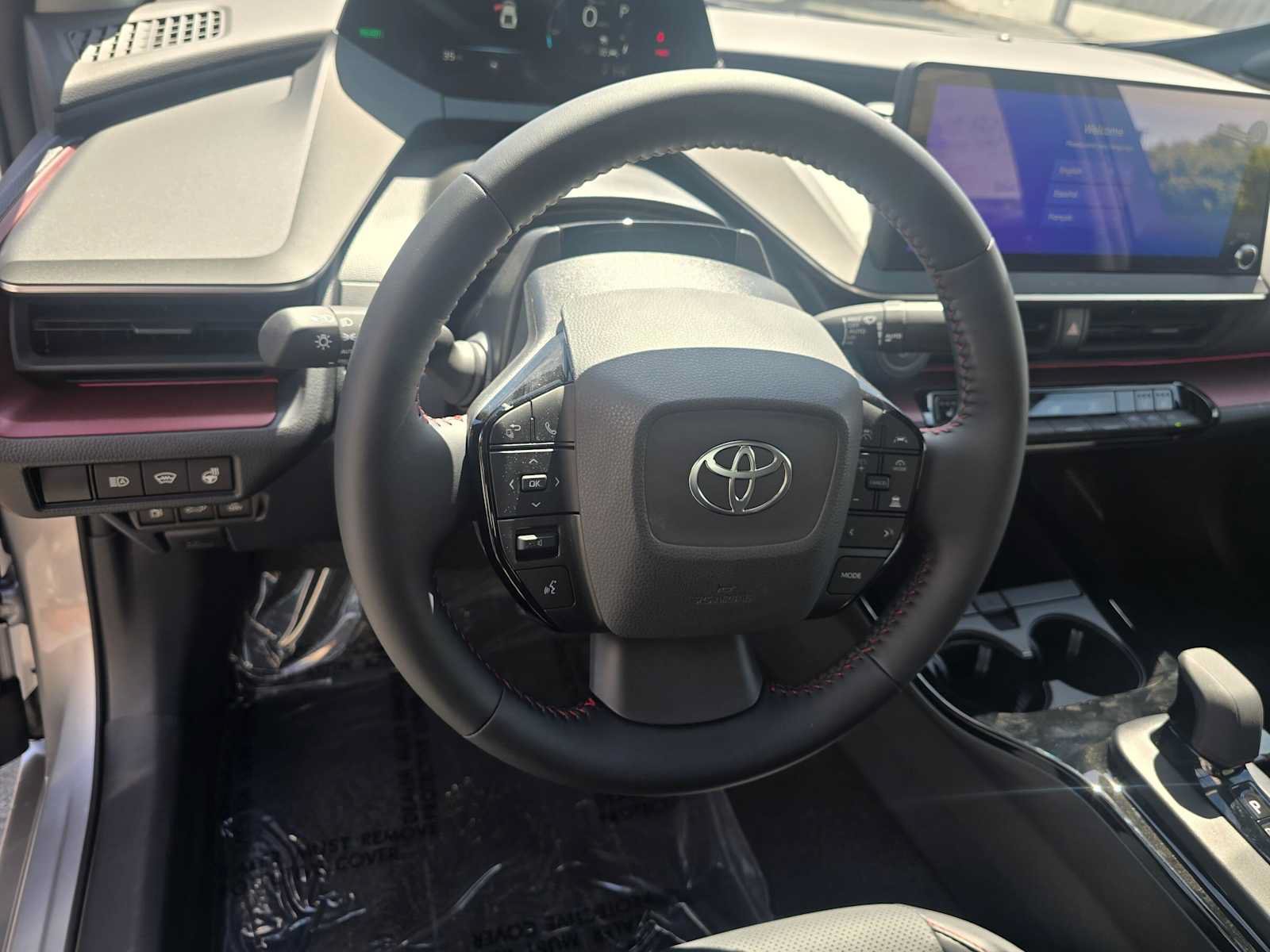 New 2026 Toyota Prius Plug-In Hybrid FWD image 24