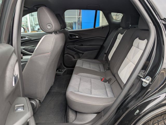 Used 2024 Chevrolet Trax RS image 15