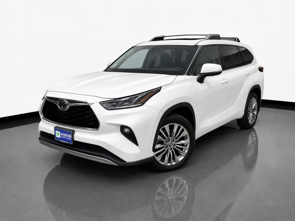 Used 2024 Toyota Highlander Platinum AWD/4WD image 1