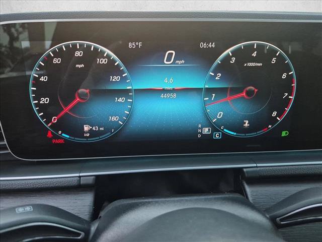 Used 2021 Mercedes-Benz GLE 350 4MATIC image 11