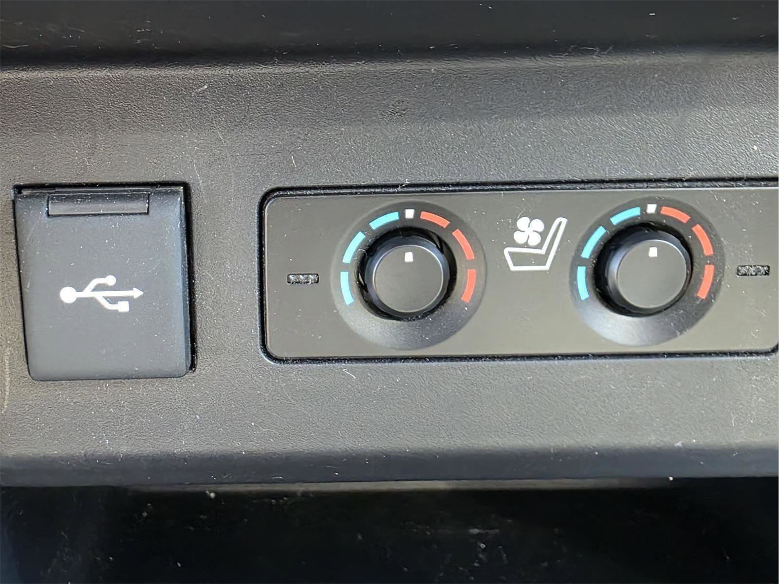 Used 2023 Toyota 4Runner Limited image 25