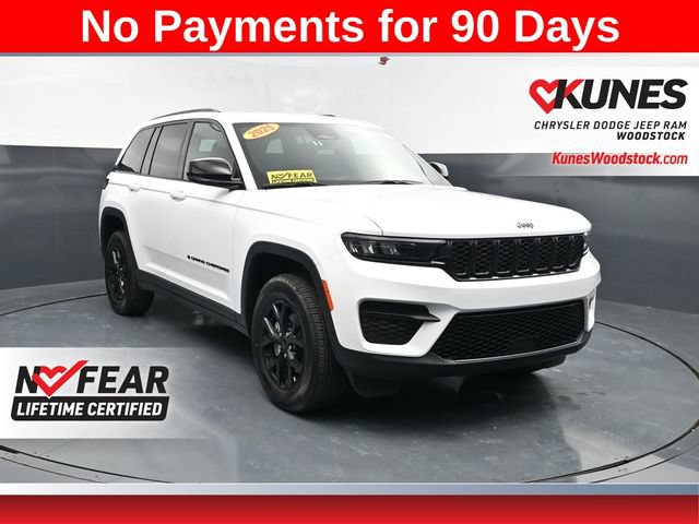 Used 2025 Jeep Grand Cherokee Altitude AWD/4WD image 1