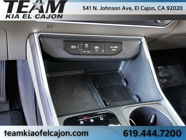 Certified 2025 Kia Carnival EX FWD image 31