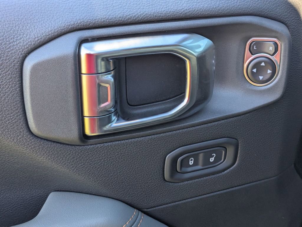 New 2026 Jeep Gladiator Mojave image 11