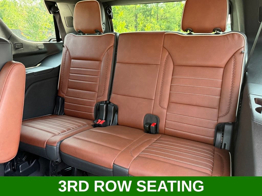 Used 2024 GMC Yukon Denali Ultimate AWD/4WD image 13