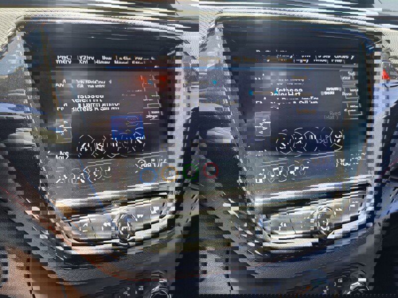 Used 2021 Chevrolet TrailBlazer RS w/ Technology Package FWD image 21