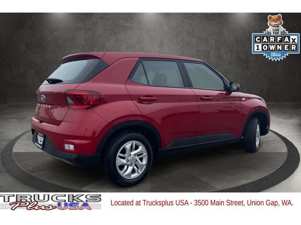 Used 2023 Hyundai Venue SE image 3