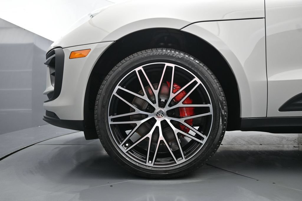New 2026 Porsche Macan S AWD/4WD image 7