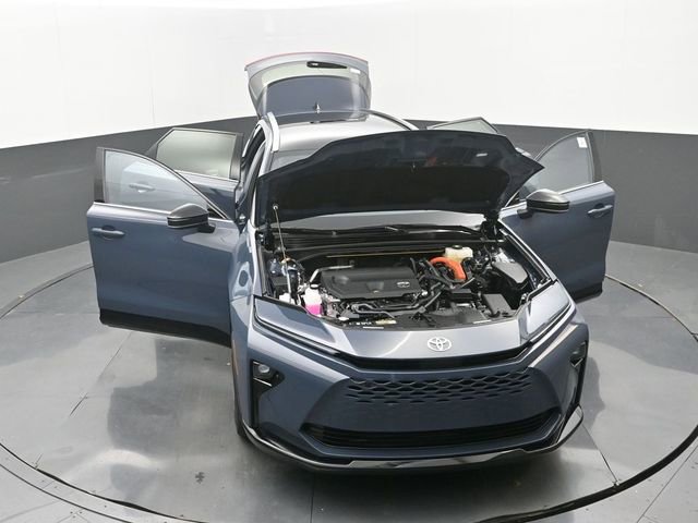 Used 2025 Toyota Crown Signia w/ Advanced Technology Package image 34