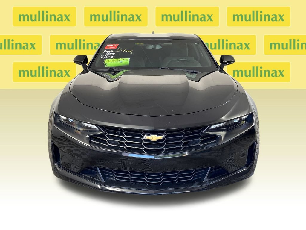 Used 2019 Chevrolet Camaro LT RWD image 11