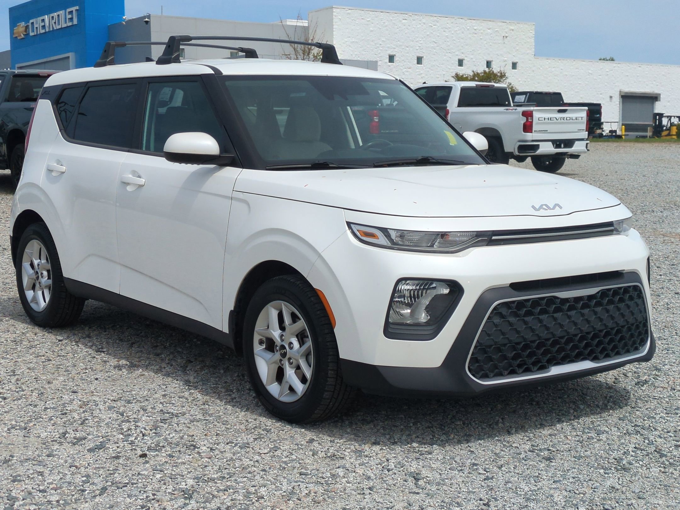 Used 2022 Kia Soul LX w/ Technology Package FWD image 2