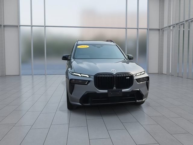 Used 2023 BMW X7 M60i w/ Executive Package AWD/4WD image 3