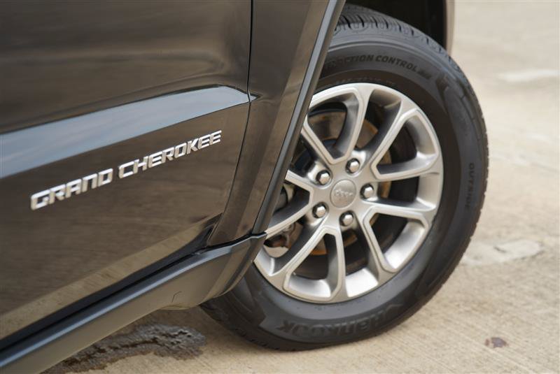 Used 2015 Jeep Grand Cherokee Limited w/ Luxury Group II AWD/4WD image 19