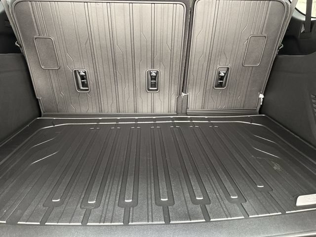 New 2026 GMC Yukon XL Denali Ultimate w/ LPO, Floor Liner Package AWD/4WD image 27