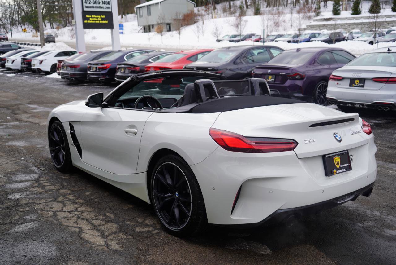 Used 2023 BMW Z4 sDrive30i w/ Premium Package image 9