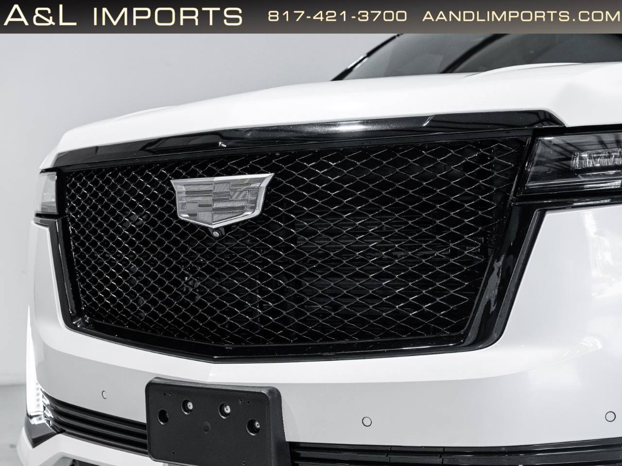 Used 2024 Cadillac Escalade Sport Platinum w/ LPO, ONYX Package AWD/4WD image 32