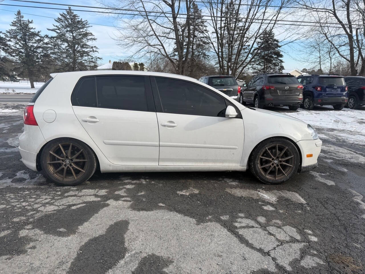 Used 2007 Volkswagen Rabbit 4-Door image 3